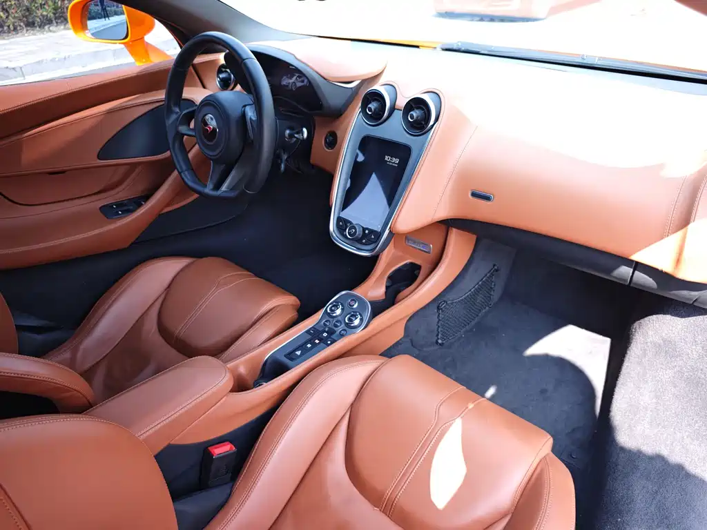 McLaren 540C 2015 — фото 12