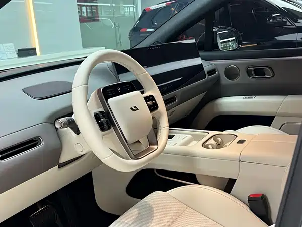 Li Auto i6 2025