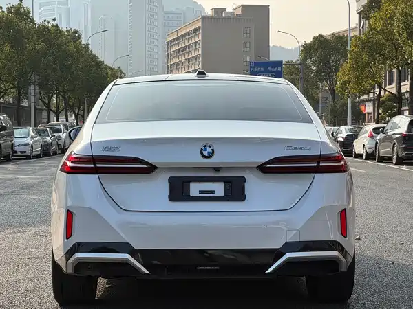 BMW 5 Series 2024