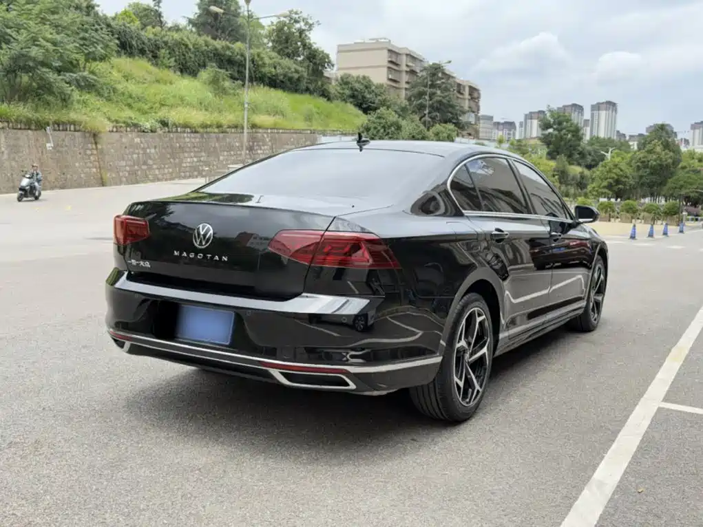 Volkswagen Magotan 2025 — фото 12