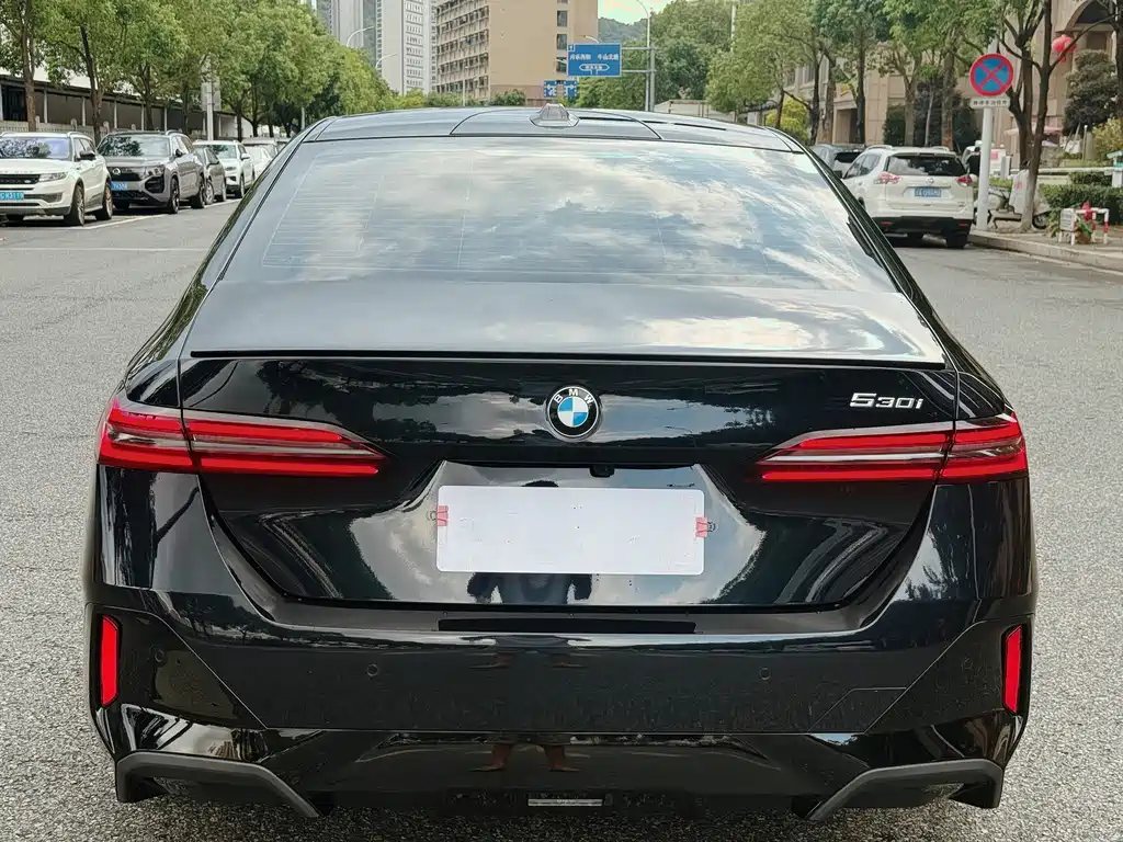 BMW 5 Series 2026