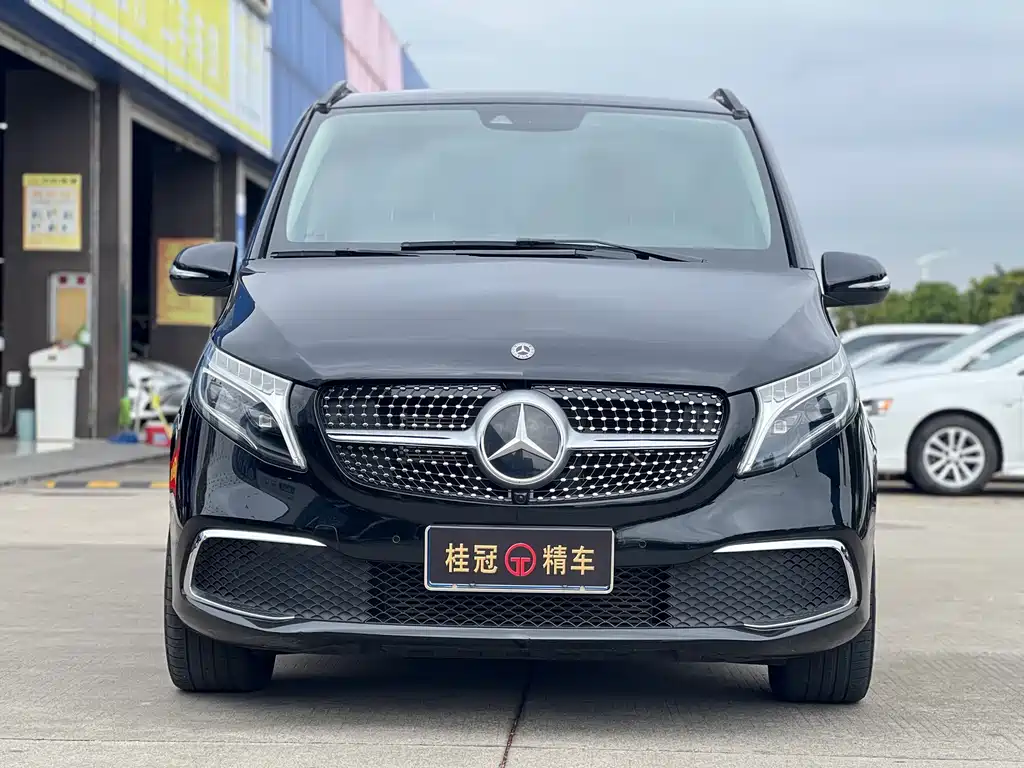 Mercedes-Benz V-Class 2022 — фото 4