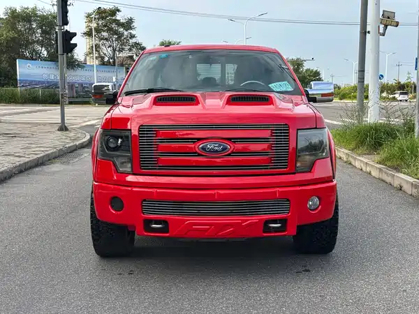 Ford F-150 Raptor 2014