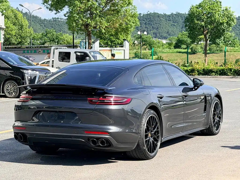 Porsche Panamera New Energy 2019 — фото 3