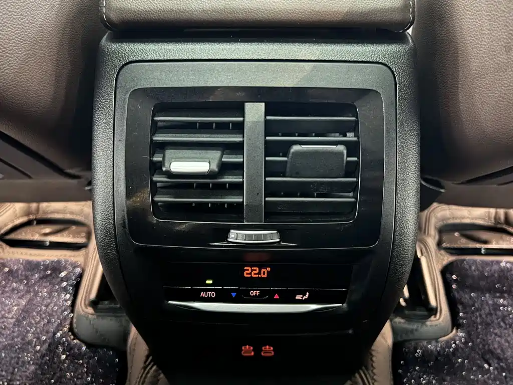 BMW X4 2021 — фото 13