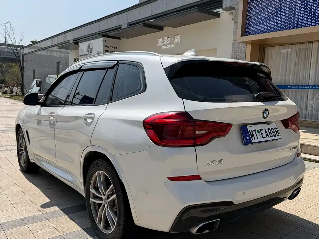 BMW X3 2018 — фото 9