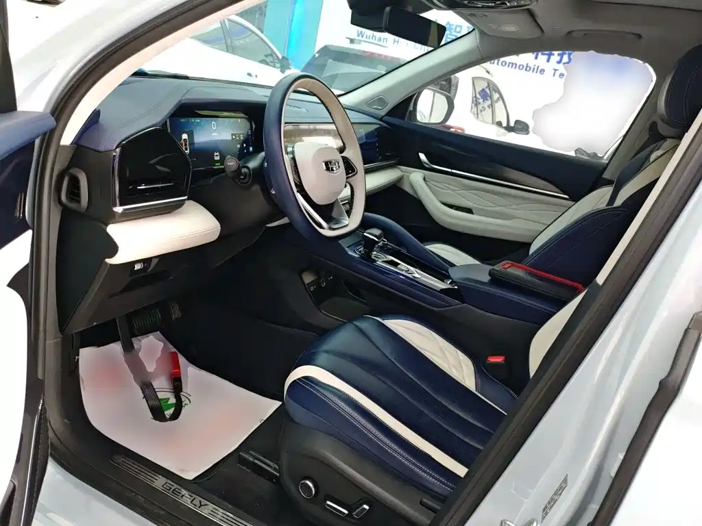 Geely Xingyue L 2022 — фото 11