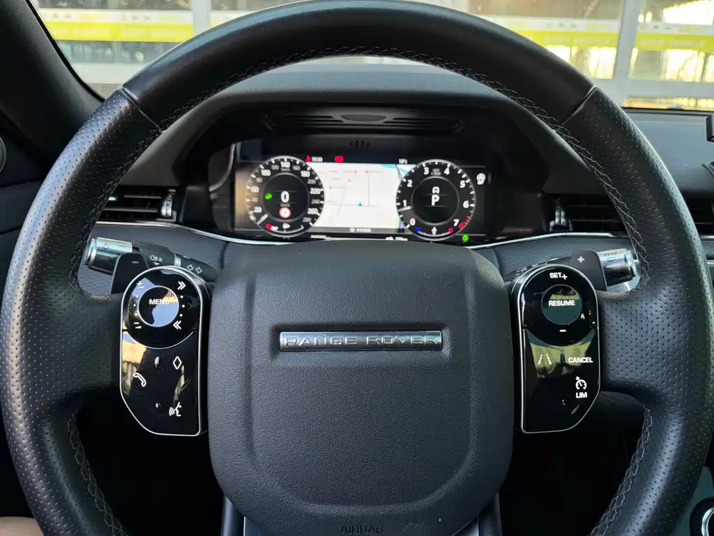 Land Rover Evoque 2020 — фото 11