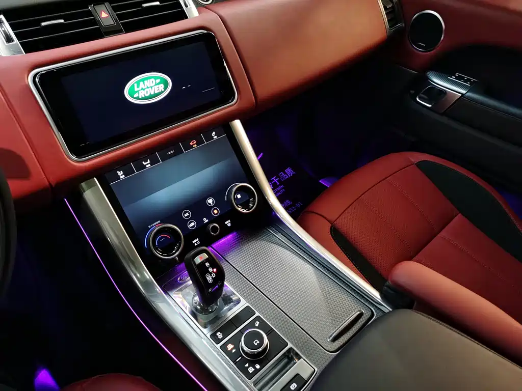 Land Rover Sport 2020 — фото 7