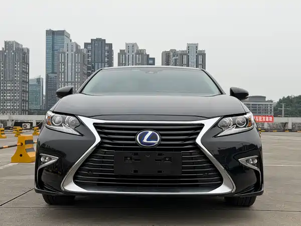 Lexus ES 2015