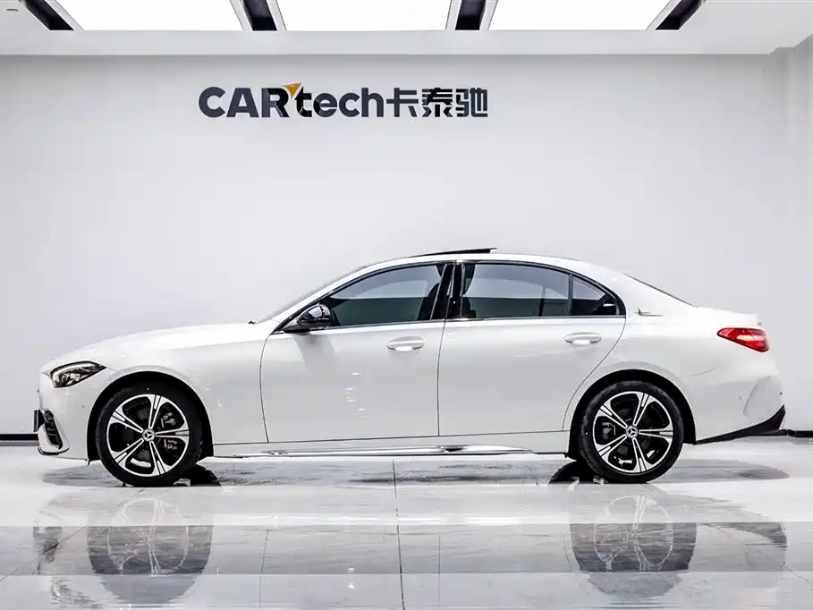 Mercedes-Benz C-Class 2022 — фото 3
