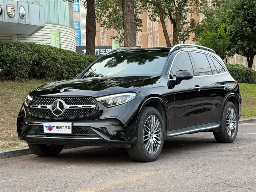 Mercedes-Benz GLC 2023 — фото 1