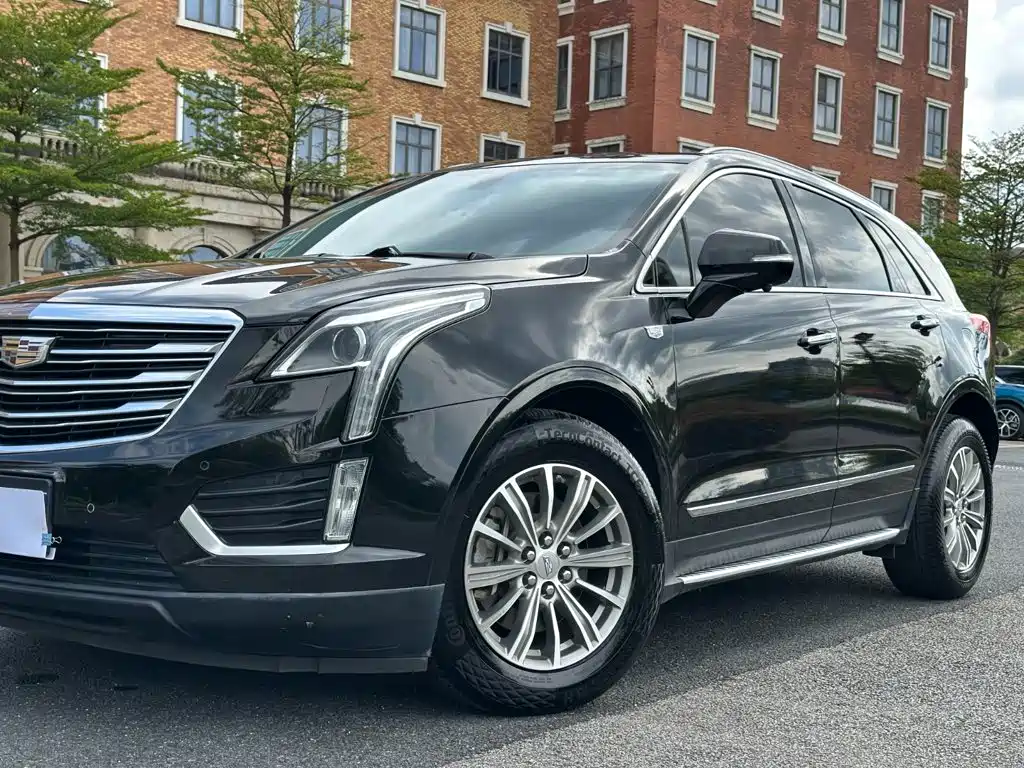 Cadillac XT5 2018 — фото 16