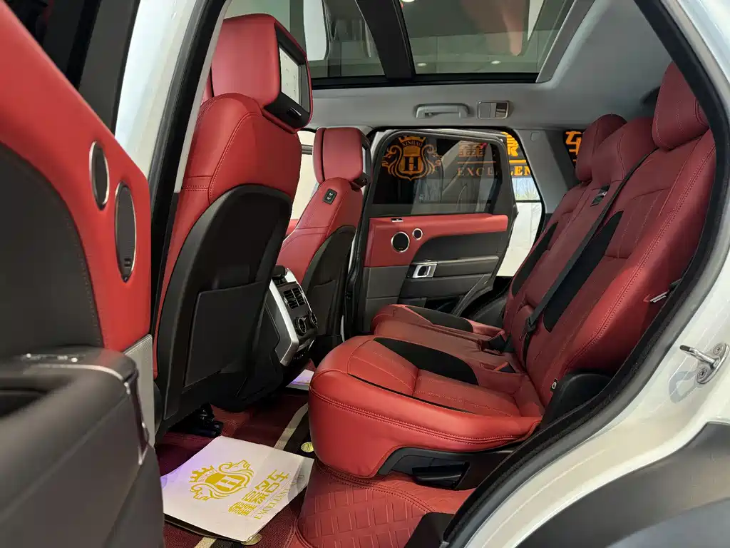 Land Rover Sport 2020 — фото 11