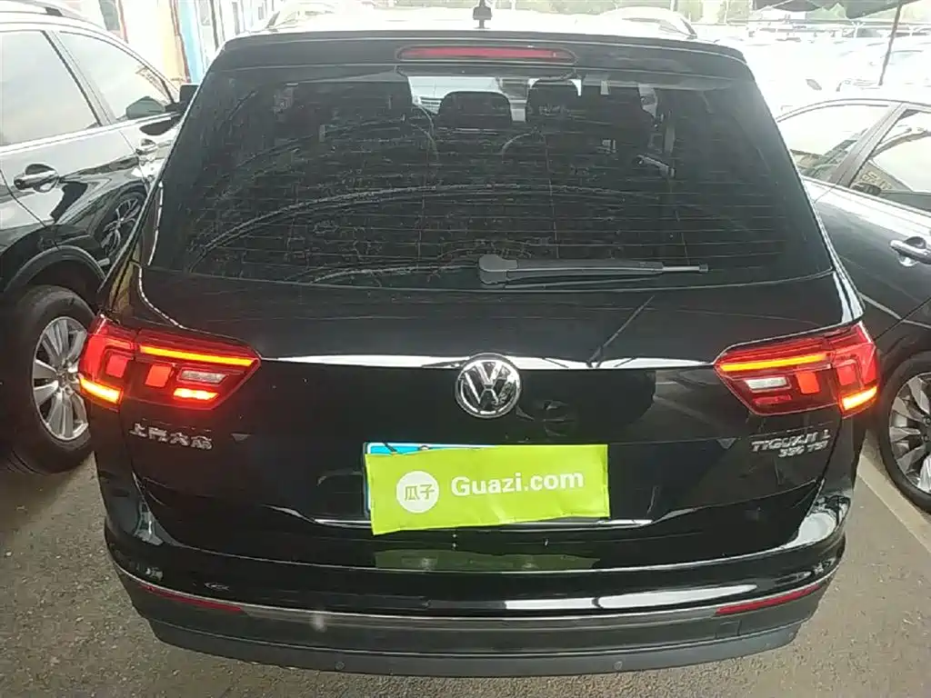 Volkswagen Tiguan L 2020 — фото 6