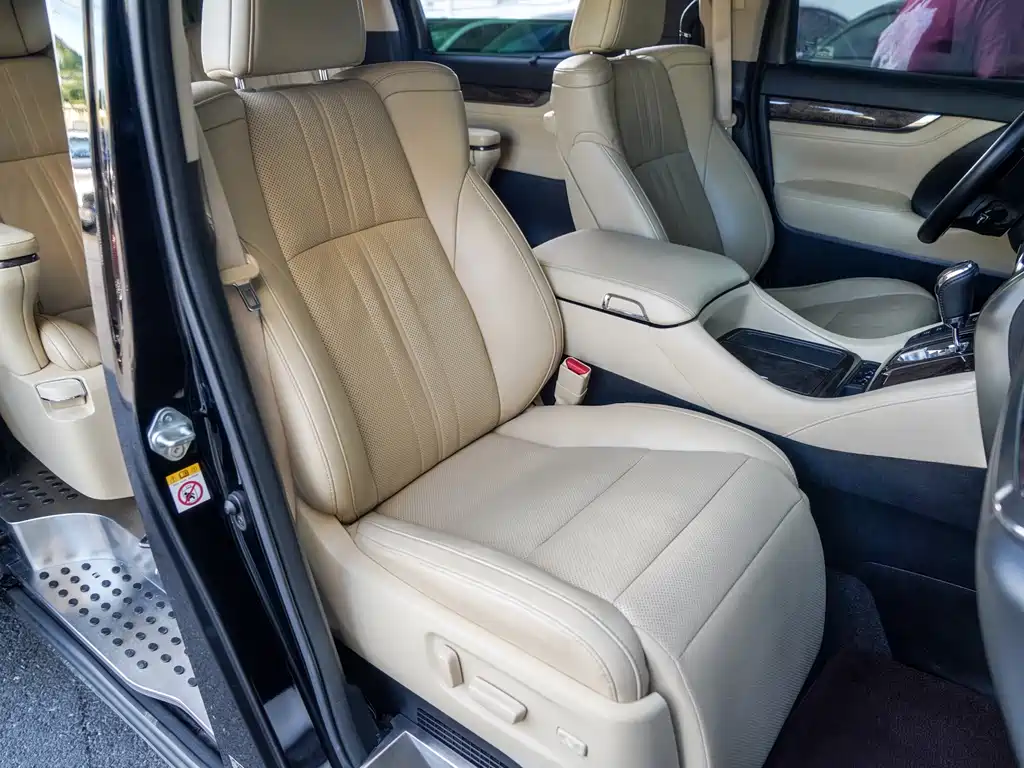 Toyota Alphard 2019 — фото 23