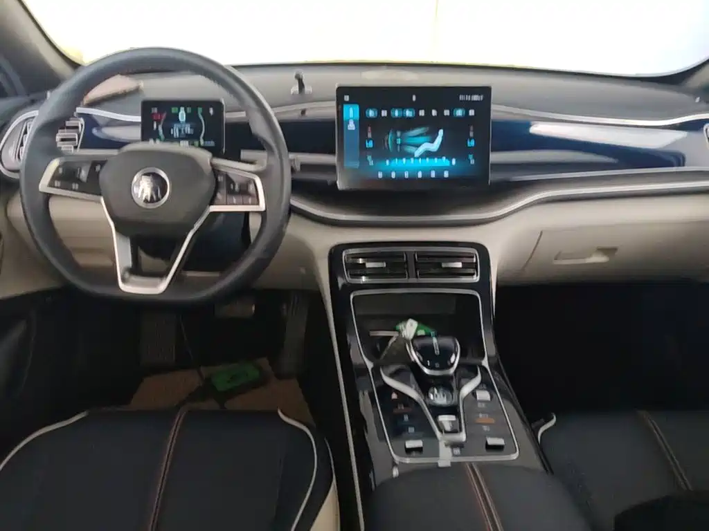 BYD Qin PLUS 2022 — фото 6