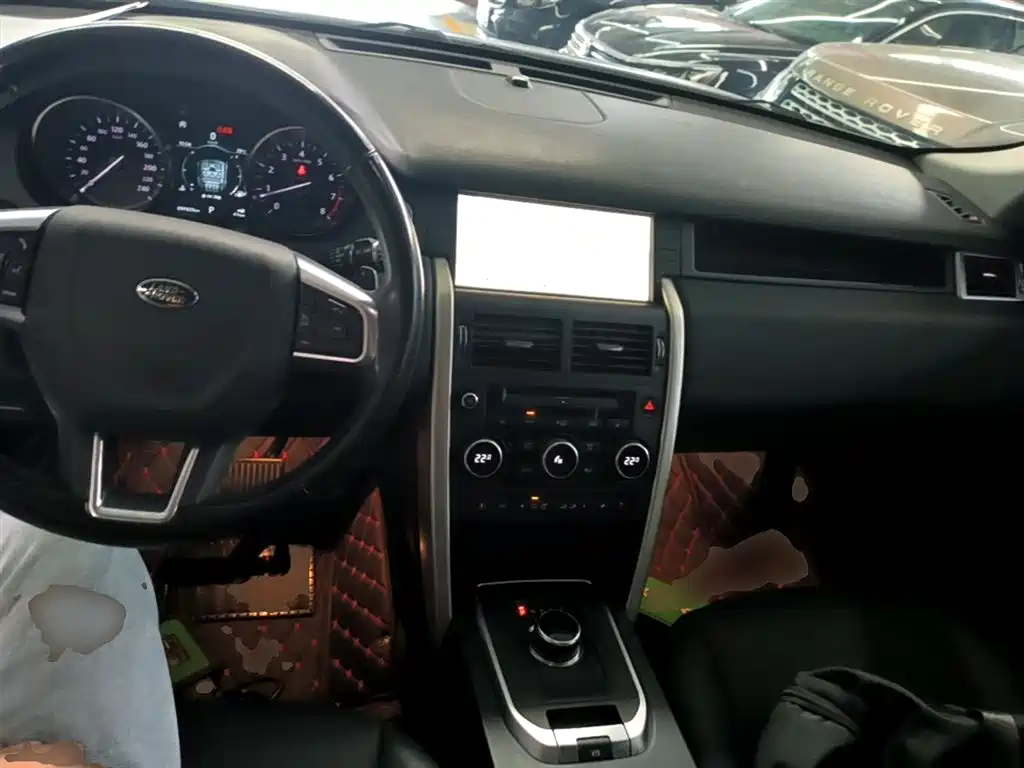 Land Rover Discovery Sport 2019 — фото 10