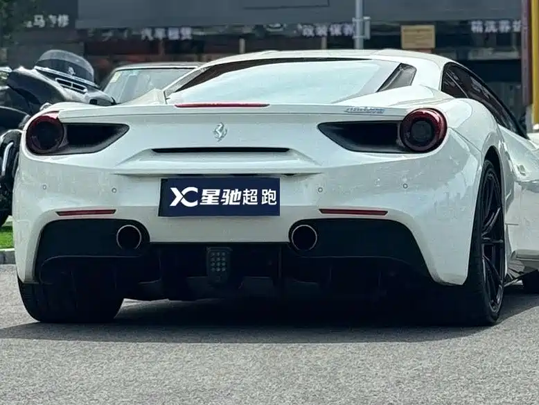 Ferrari 488 2017 — фото 3