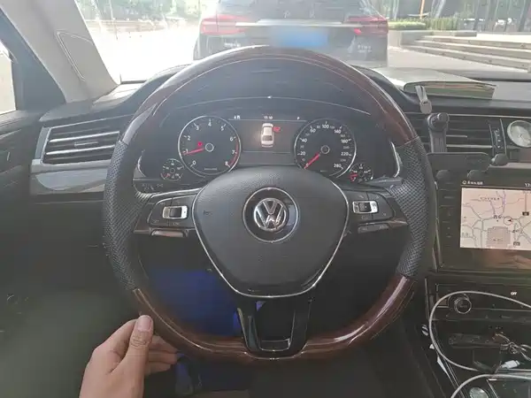 Volkswagen Phideon 2019