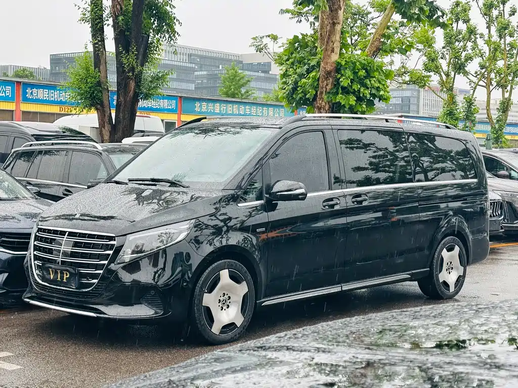 Mercedes-Benz V-Class 2026