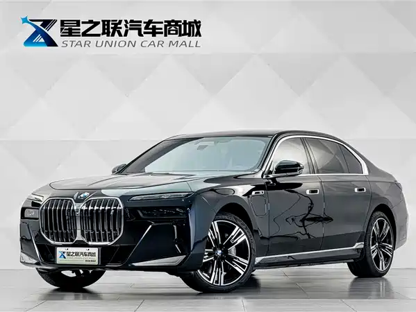 BMW i7 2025