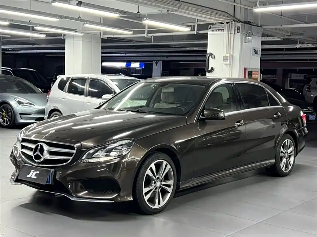 Mercedes-Benz E-Class 2015 — фото 1