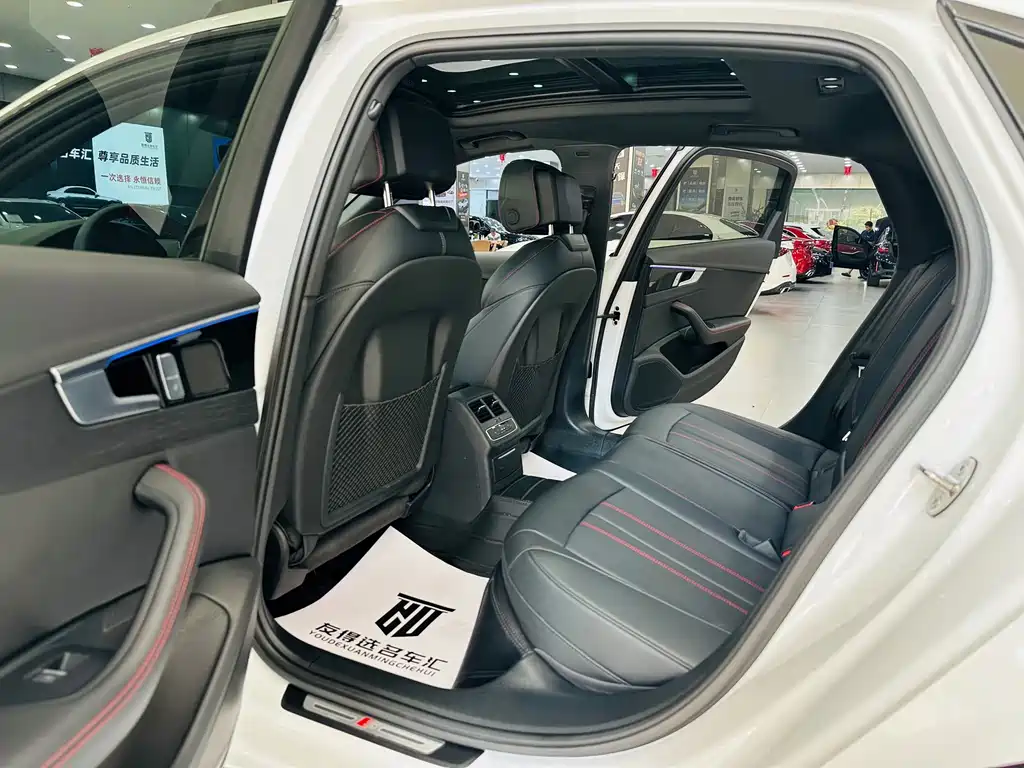 Audi A4L 2025
