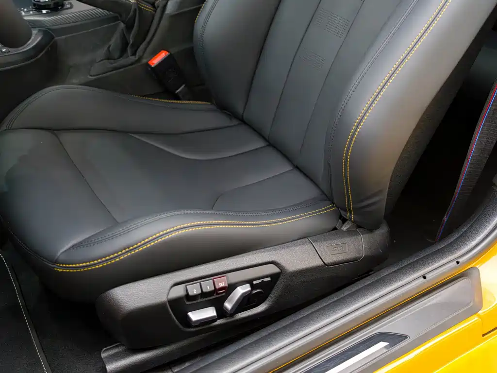 BMW M2 2019 — фото 12