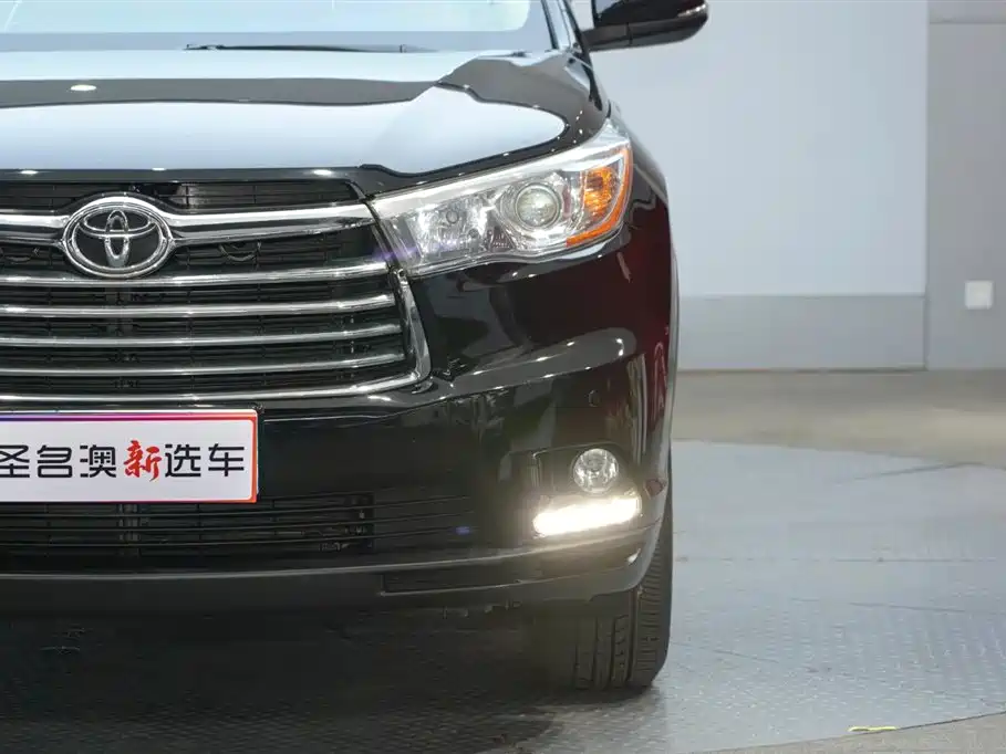 Toyota Highlander 2017 — фото 3