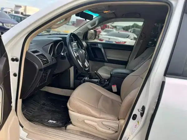 Toyota Prado 2012