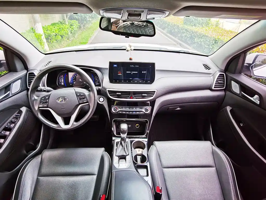 Hyundai Tucson 2020 — фото 11