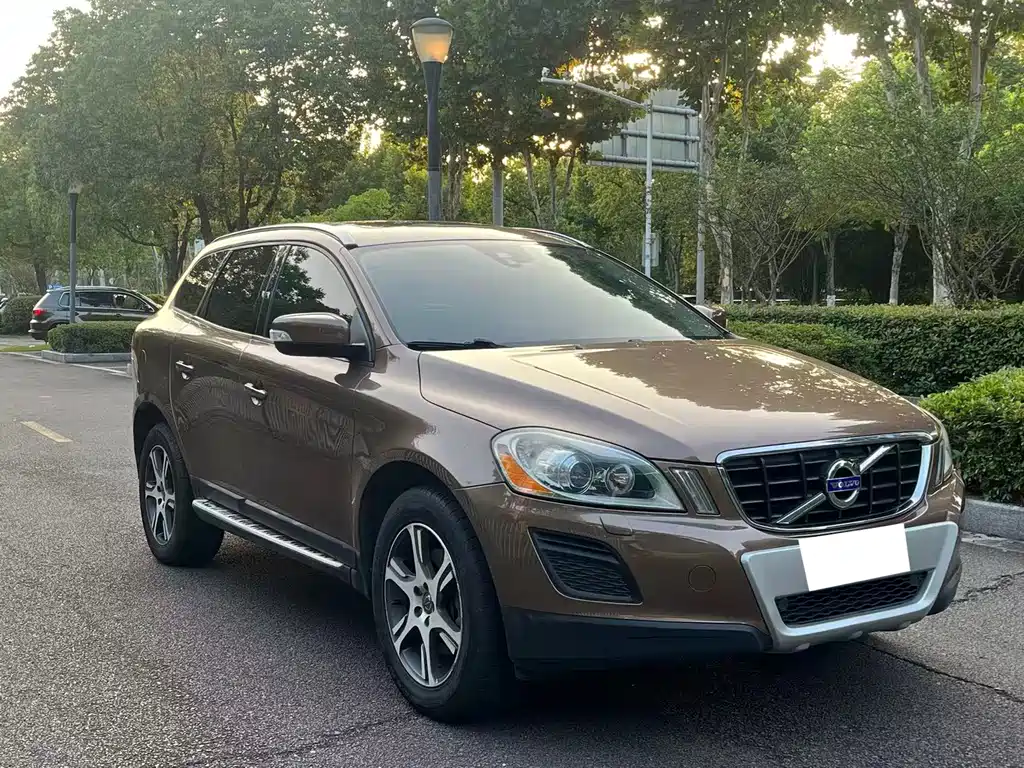 Volvo XC60 2013 — фото 3