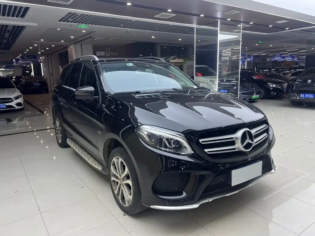 Mercedes-Benz GLE 2019 — фото 3
