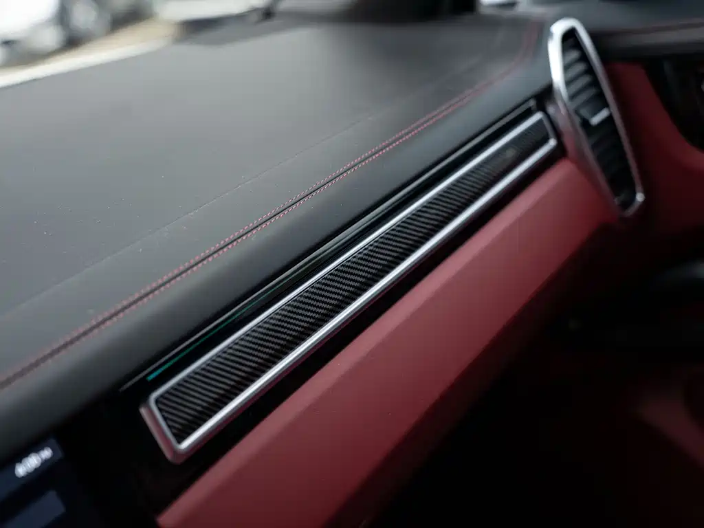 Porsche Cayenne 2020 — фото 15