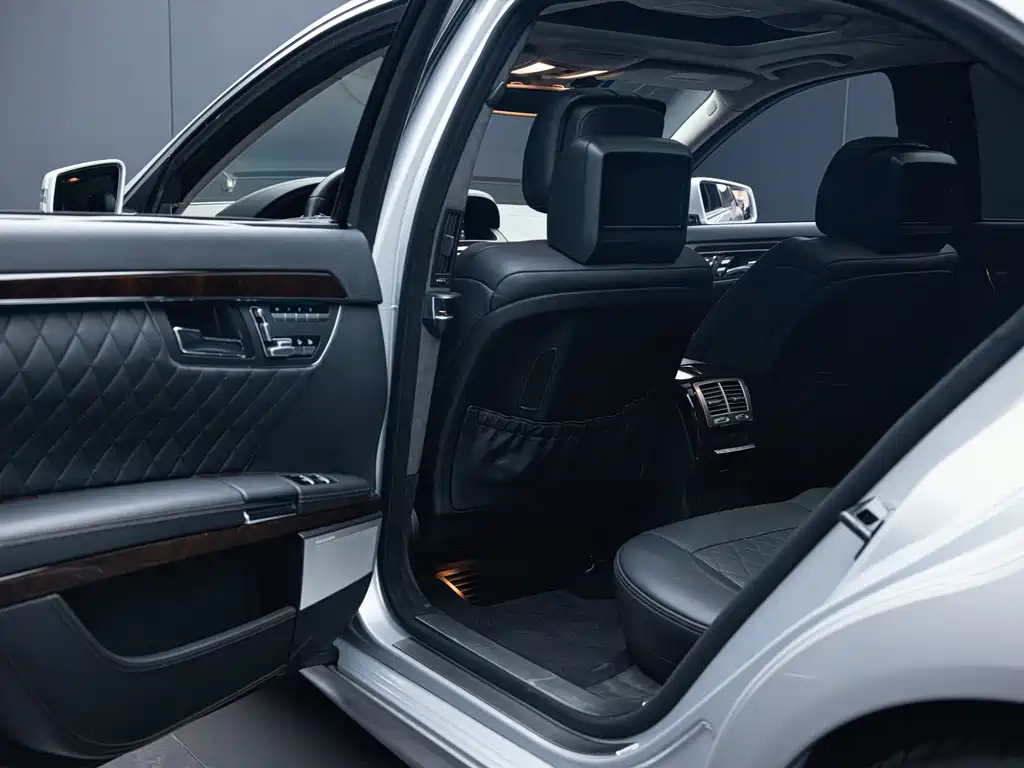 Mercedes-Benz S-Class AMG 2013 — фото 30