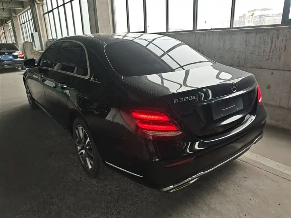 Mercedes-Benz E-Class 2018 — фото 5