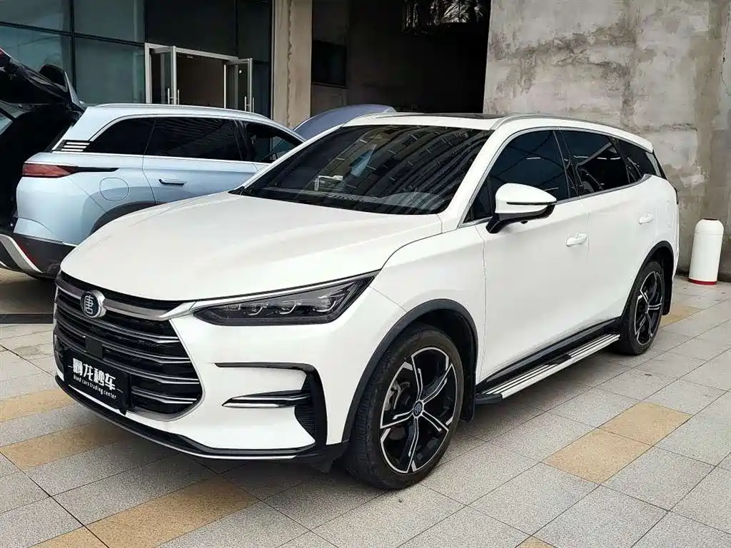 BYD Tang New Energy 2022 — фото 1