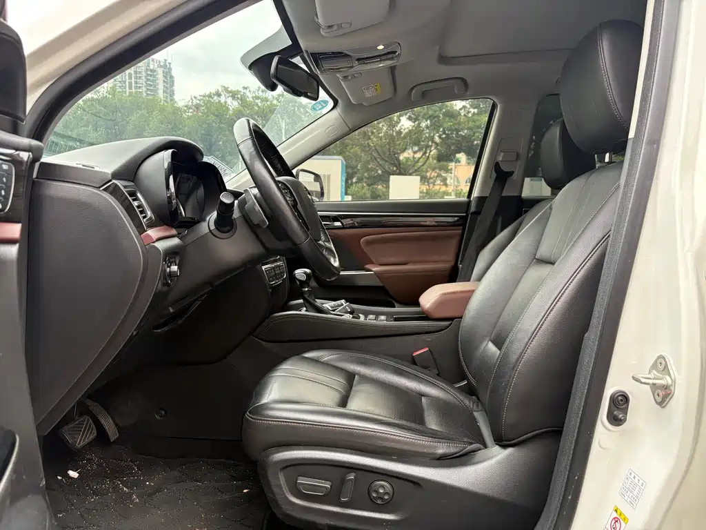 GAC Motor Trumpchi GS8 2019 — фото 7