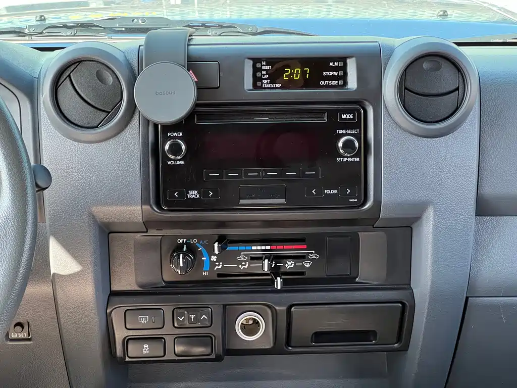 Toyota Land Cruiser 2019 — фото 18
