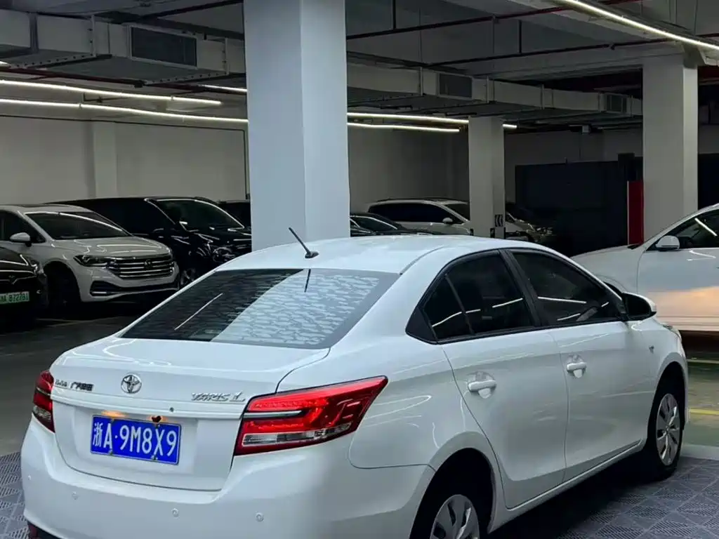 Toyota Yaris L 2019