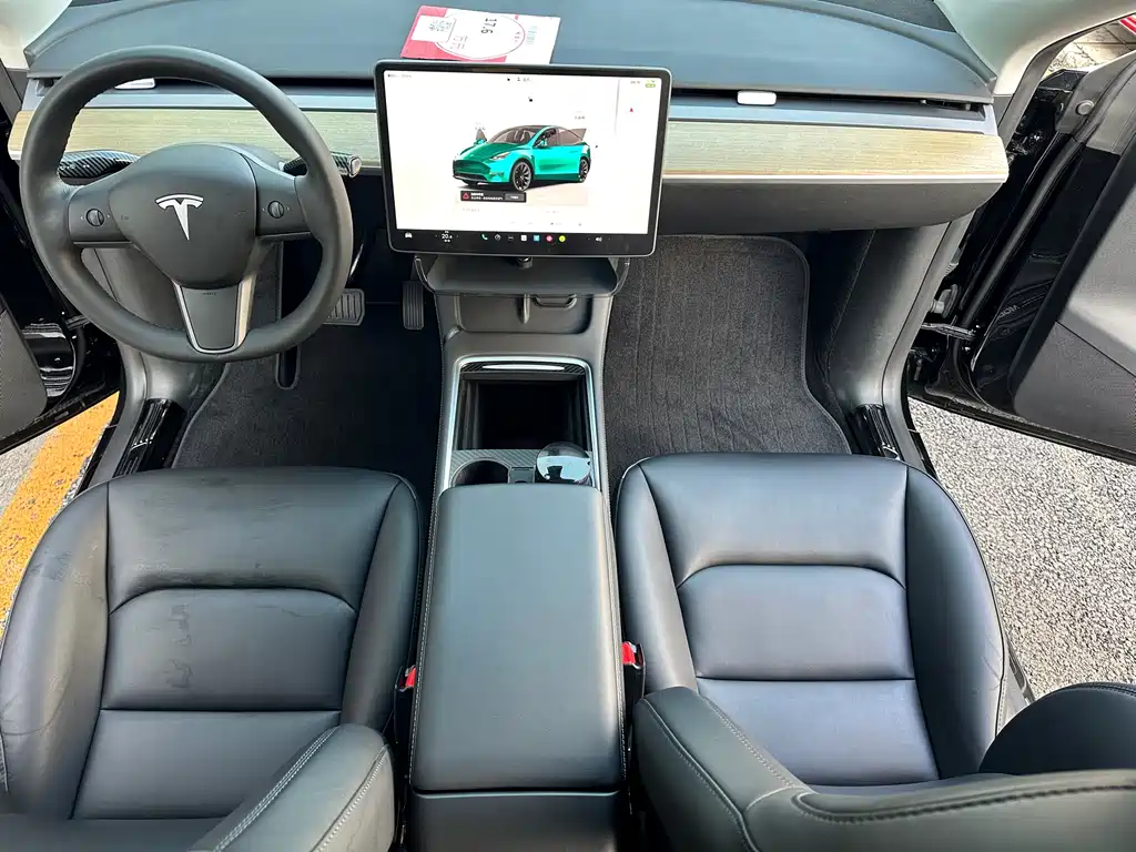 Tesla Model Y 2023 — фото 11