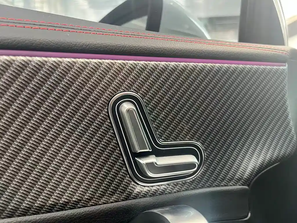 Mercedes-Benz A-Class 2024 — фото 13