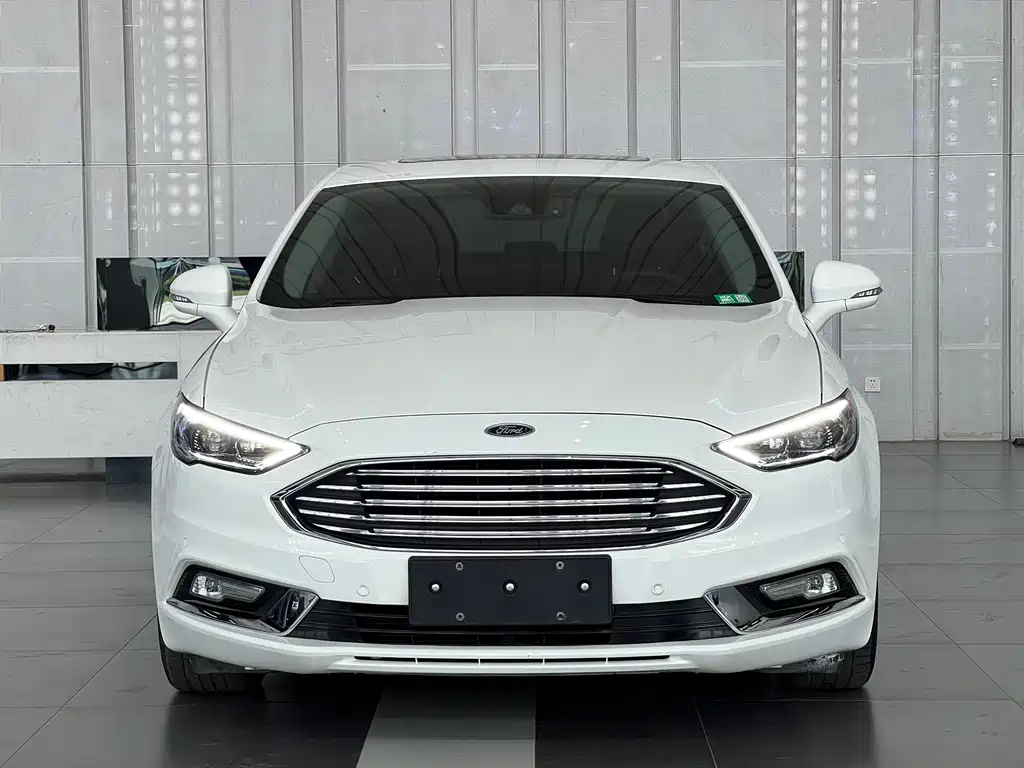 Ford Mondeo 2018 — фото 2