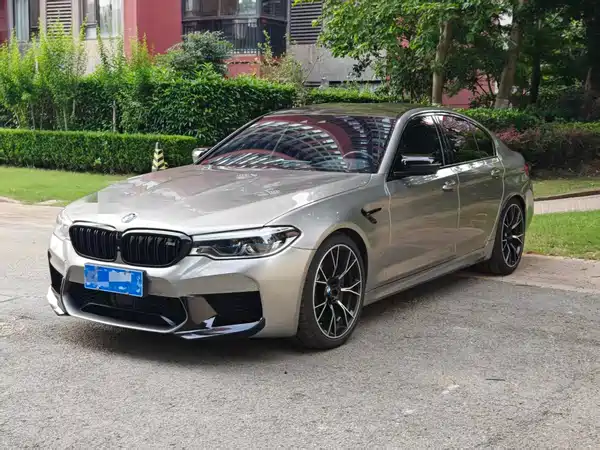 BMW M5 2020