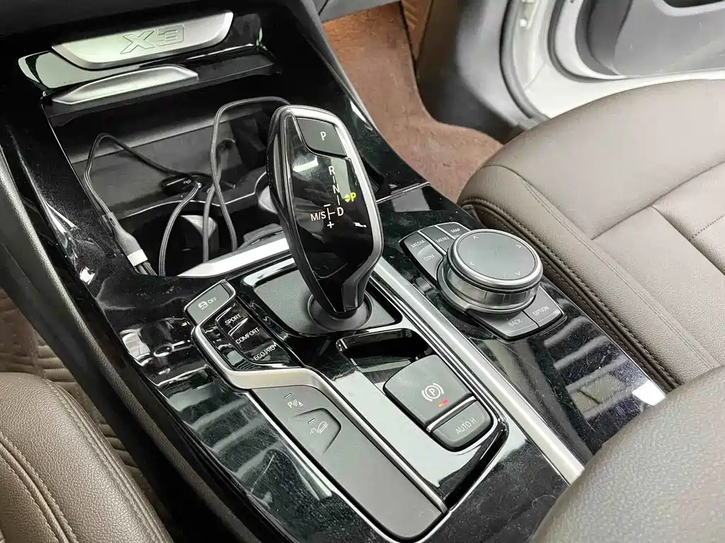 BMW X3 2020 — фото 15