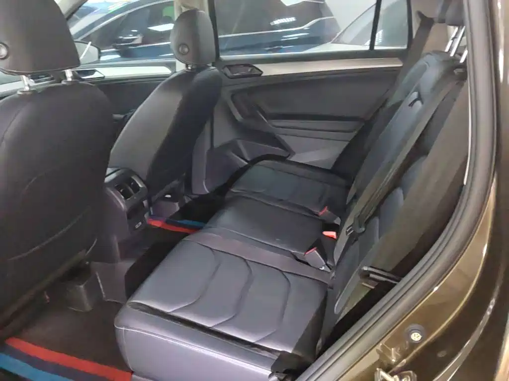 Volkswagen Tiguan L 2017 — фото 17