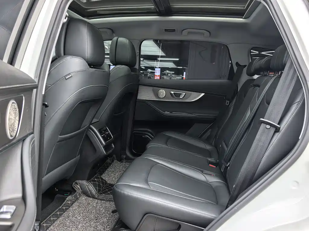 Chery Tiggo 8 PRO 2025 — фото 11