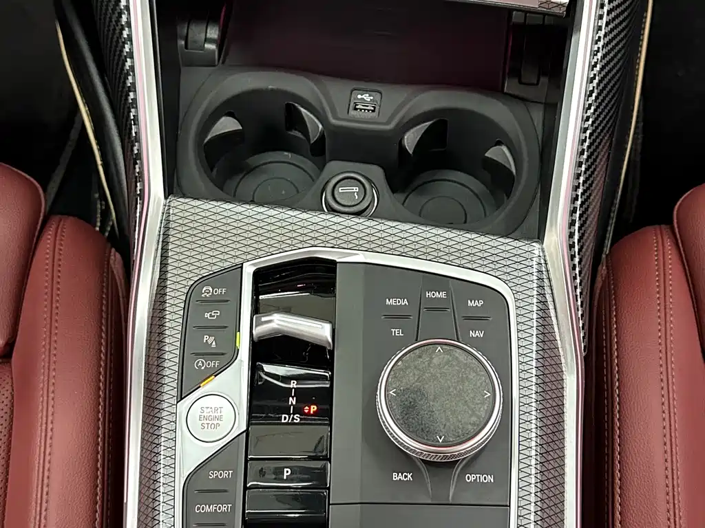 BMW 3 Series 2023 — фото 17