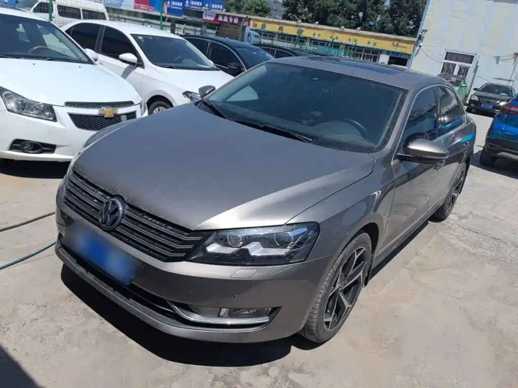 Volkswagen Passat 2015 — фото 1